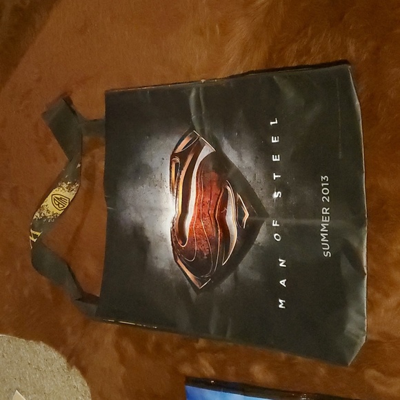 Lot of 2 Comic-con Swag Bags 2012 & 2016 - Picture 5 of 5